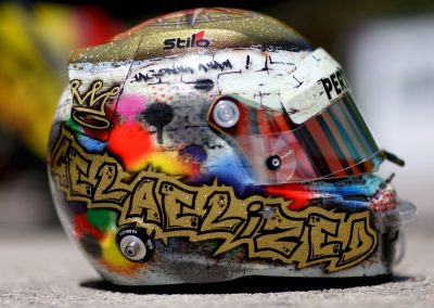 Inilah helm yang menjadi perhatian selama laga GP2 2016 sehingga pantas mendapat penghargaan.  (seangp)  