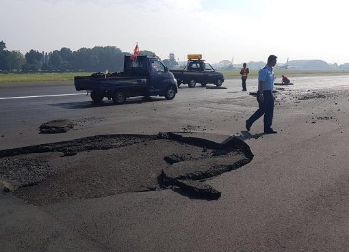 Runway Bandara Halim PK mengelupas, penerbangan haji dipindahkan ke Bandara Soeta.(Foto: Haji Kementerian Agama)