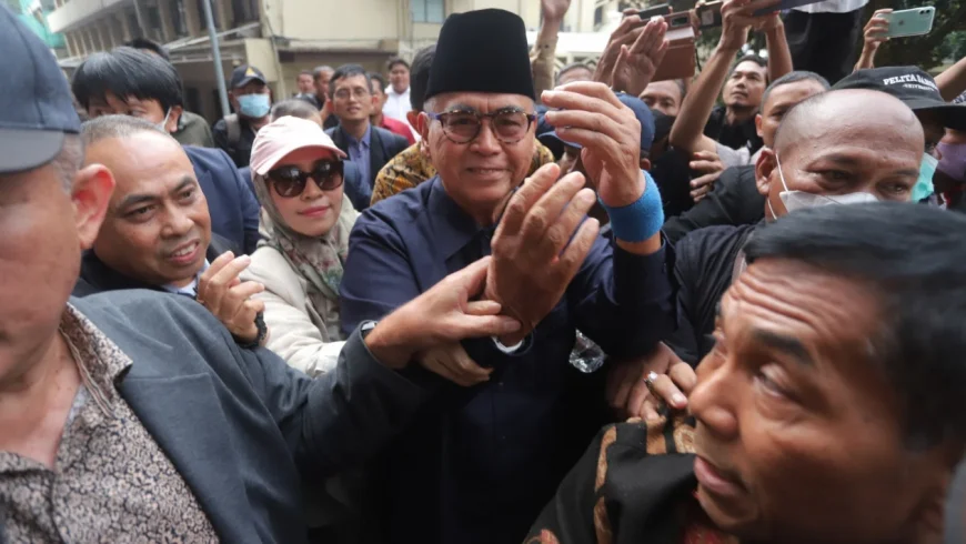 Panji Gumilang saat pemeriksaan di Bareskrim Polri.