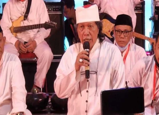 Budayawan Muhammad Ainun Nadjib atau Cak Nun.