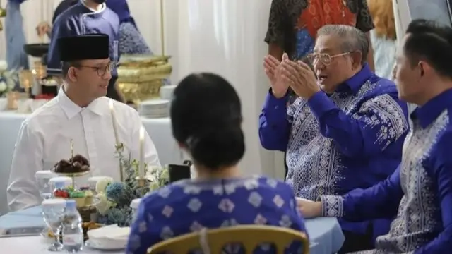 Anies Baswedan saat mengunjungi kediaman Ketua Majelis Tinggi Partai Demokrat (PD) Susilo Bambang Yudhoyono (SBY).