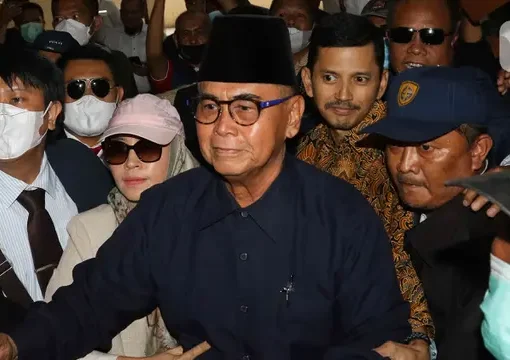 Panji tidak menjelaskan apa pun saat tiba di Bareskrim.