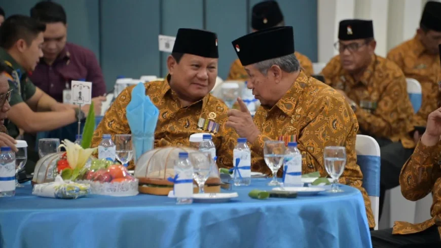 Menhan Prabowo dan SBY akrab.