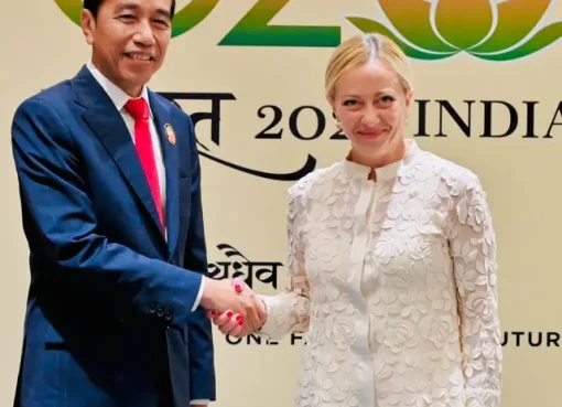 Presiden Joko Widodo (Jokowi) menggelar pertemuan bilateral dengan Perdana Menteri (PM) Italia Giorgia Meloni di Bharat Mandapam, IECC, Pragati Maidan, New Delhi, India, pada Minggu, 10 September 2023.