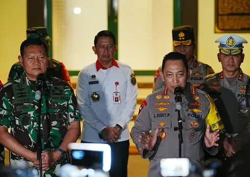 Kapolri Jenderal Listyo Sigit Prabowo memastikan TNI-Polri akan bersinergi secara maksimal dalam melakukan pengamanan seluruh rangkaian kegiatan KTT AIS.