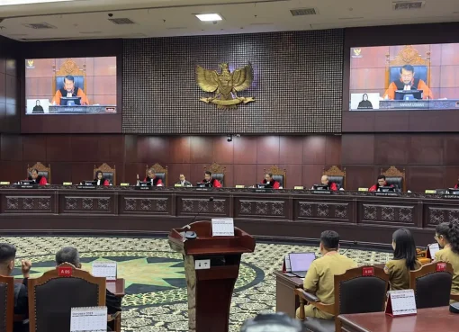 Sidang MK.