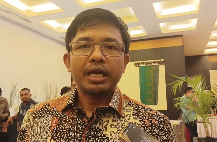 Komisioner Komisi Pemilihan Umum (KPU) Idham Holik dalam acara Rapat Koordinasi Nasional (Rakornas) Pencegahan dan Persiapan Pengawasan Pencalonan Presiden dan Wakil Presiden Serta Penetapan Daftar Calon Tetap Dalam Pemilu yang digelar di Hotel Aston, Denpasar, Bali, Rabu (27/9/2023).