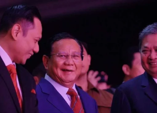 Menhan Prabowo bersama AHY dan Airlangga.