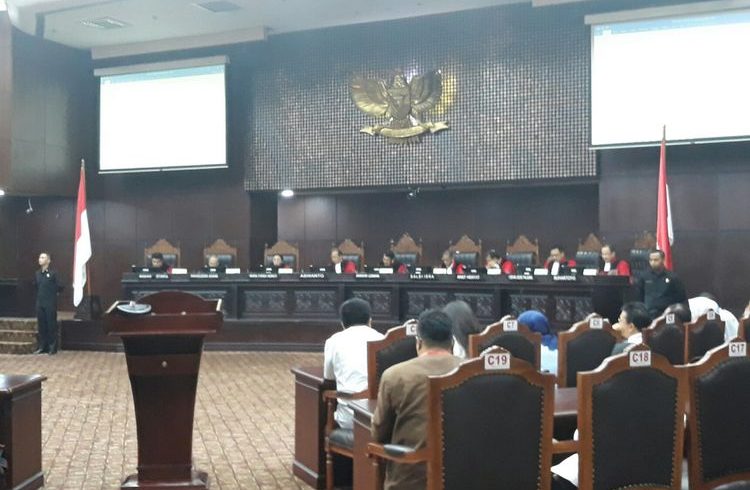 Sidang MK.