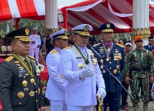 Panglima TNI Laksamana Yudo Margono saat didampingi KSAD Jenderal Dudung Abdurachman, KSAL Laksamana Muhammad Ali, dan KSAU Marsekal Fadjar Prasetyo saat HUT ke-78 TNI di Monumen Nasional (Monas), Jakarta Pusat, Kamis (5/10/2023).