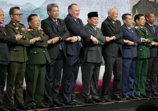 Menhan RI Prabowo Subianto memimpin dalam pertemuan itu. Delegasi dari seluruh negara anggota ASEAN hadir, kecuali dari Myanmar. Timor Leste turut mengirim delegasinya dalam pertemuan itu sebagai observer (pengamat).