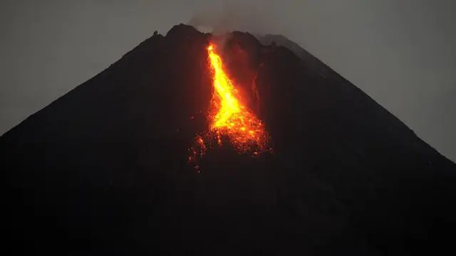 Lava Pijar Gunung Merapi.