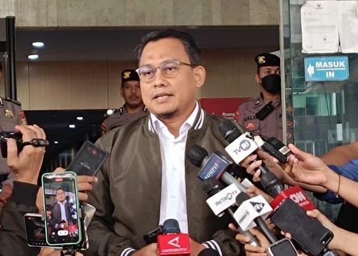 Kepala Bagian Pemberitaan KPK Ali Fikri mengatakan KPK menetapkan satu tersangka baru kasus dugaan suap yang menjerat Wali Kota Bandung nonaktif Yana Mulyana.