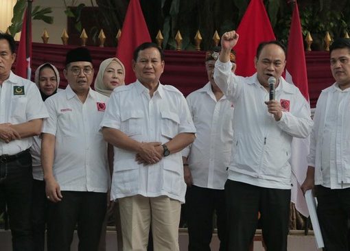 Menkominfo Budi Arie mengaku manut ke Jokowi soal gabung ke Tim Kampanye Nasional Prabowo-Gibran di Pilpres 2024. Menkominfo Budi Arie respons gabung timses Prabowo-Gibran di Pilpres 2024.