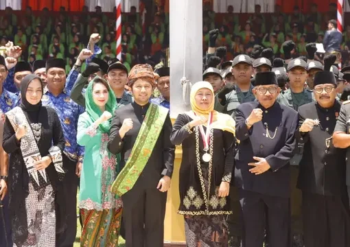 Khofifah dan Dardak pamitan.n.