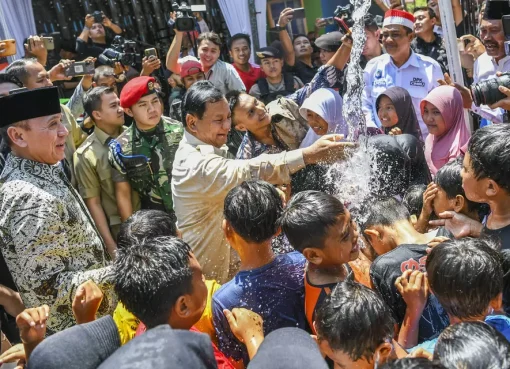 Prabowo resmikan air di Kuningan.