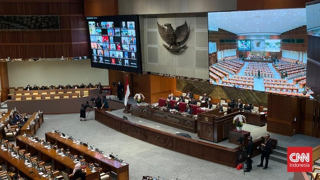 Rapat paripurna DPR. Pimpinan DPR telah menerima surat presiden dari Jokowi untuk membahas revisi UU Desa Nomor 6/2014.